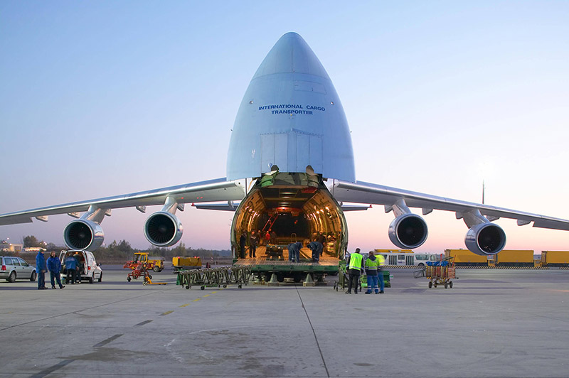 咸阳机场航空快递开通西安至哈密航空快递服务，029-87803958